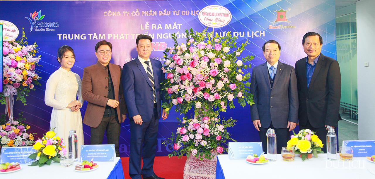 Phó Tổng cục trưởng Tổng cục Du lịch Hà Văn Siêu đánh giá cao những nỗ lực của Hanoi Tourism trong việc nhanh nhạy đón đầu giai đoạn du lịch phục hồi